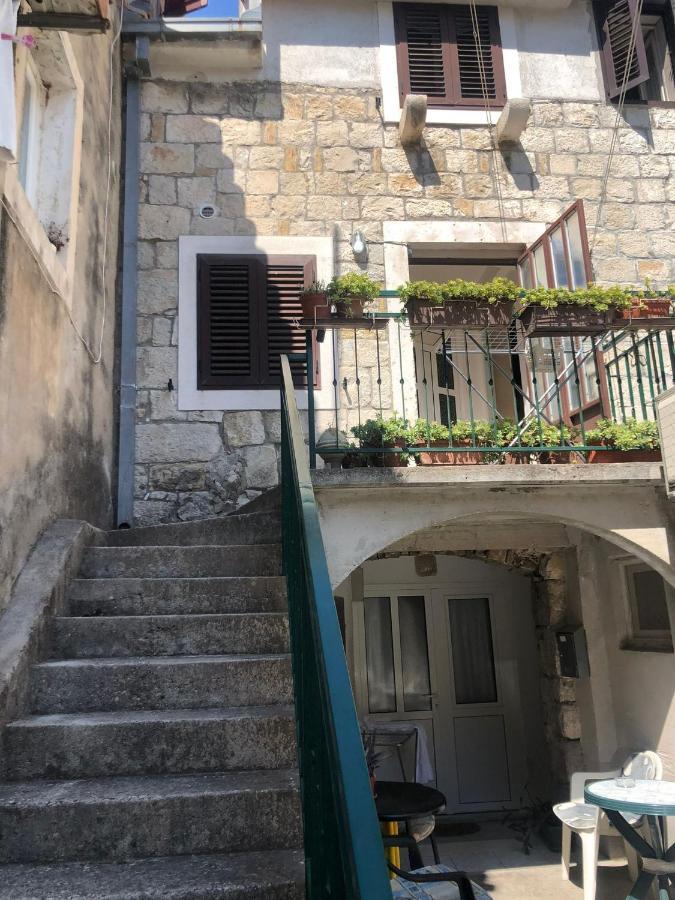 Old Town Apartment Nina 1 Split Eksteriør billede