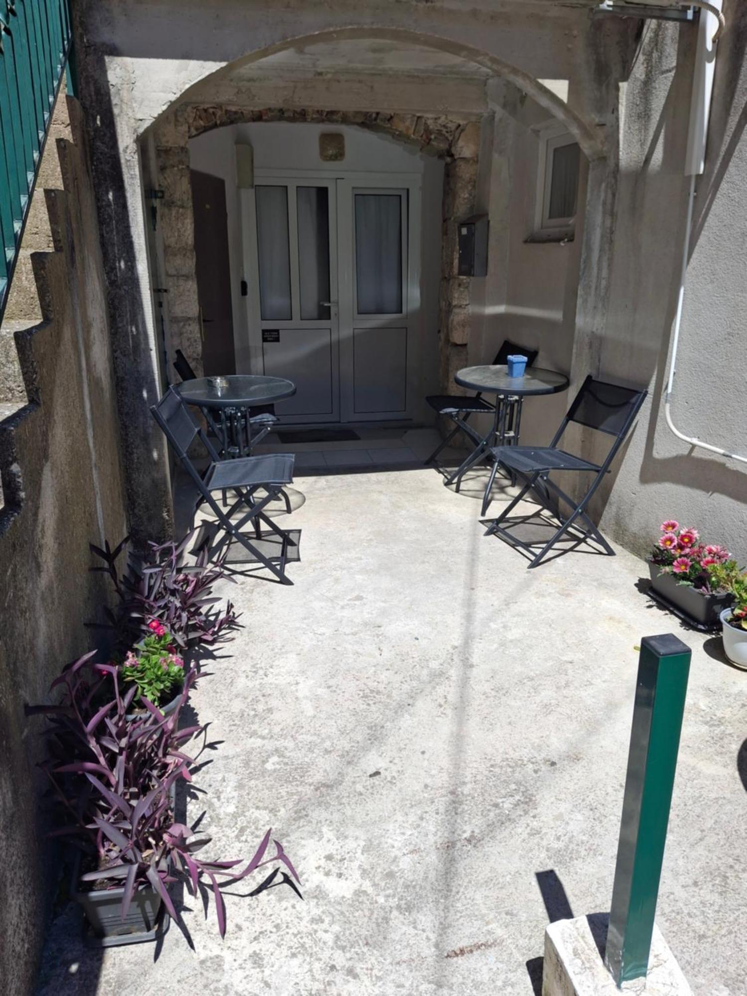 Old Town Apartment Nina 1 Split Eksteriør billede